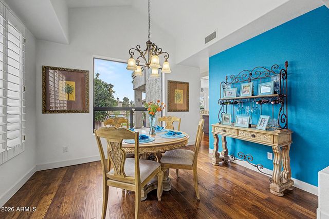 1826 E LAKECREST Drive, Gilbert, AZ 85234