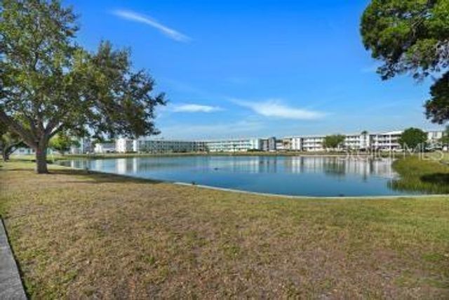 6015 19TH STREET N 109, St Petersburg, FL 33714