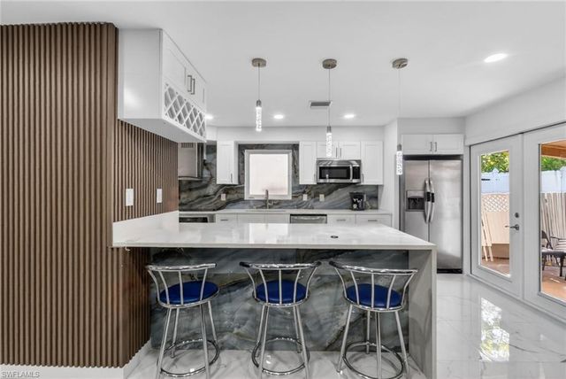 5278 Floridan AVE, Naples, FL 34113