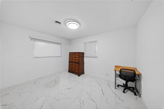 5278 Floridan AVE, Naples, FL 34113