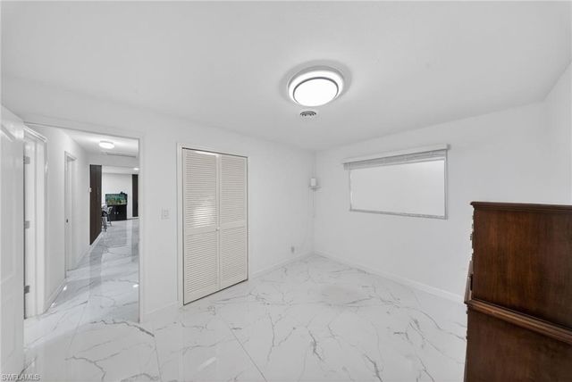 5278 Floridan AVE, Naples, FL 34113