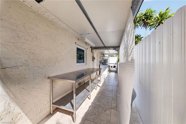 5278 Floridan AVE, Naples, FL 34113