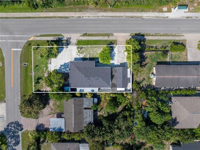 5278 Floridan AVE, Naples, FL 34113