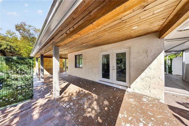 5278 Floridan AVE, Naples, FL 34113
