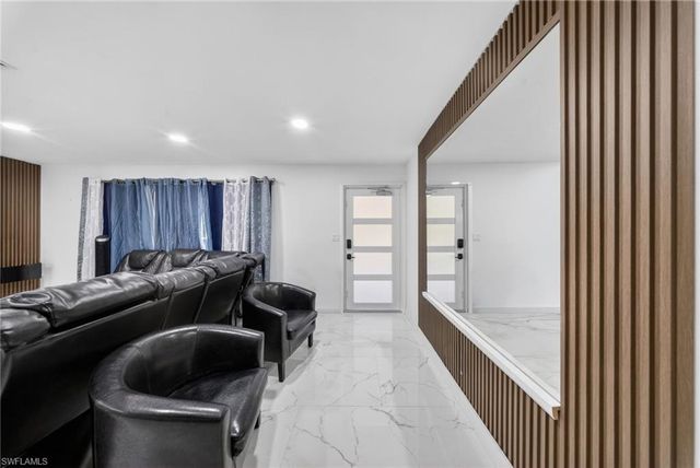 5278 Floridan AVE, Naples, FL 34113