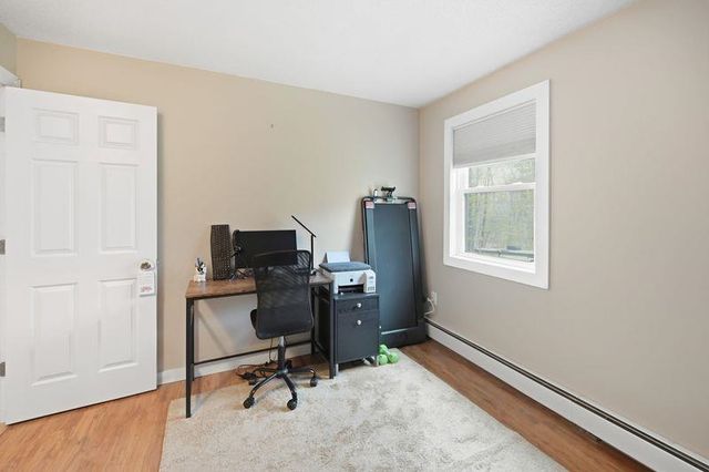 10 Hillside Road, Kingston, NH 03848