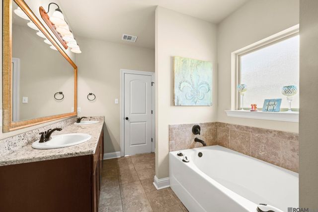 23369 Mango Dr, Denham Springs, LA 70726