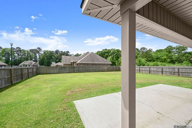 23369 Mango Dr, Denham Springs, LA 70726