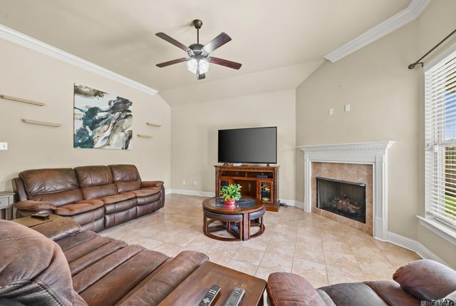 23369 Mango Dr, Denham Springs, LA 70726