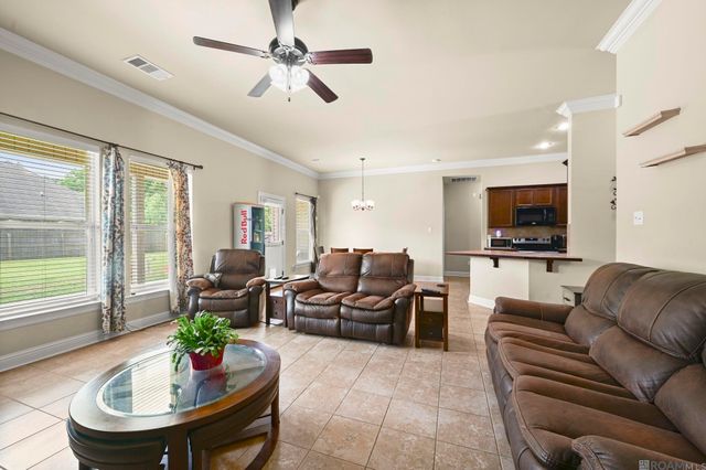 23369 Mango Dr, Denham Springs, LA 70726