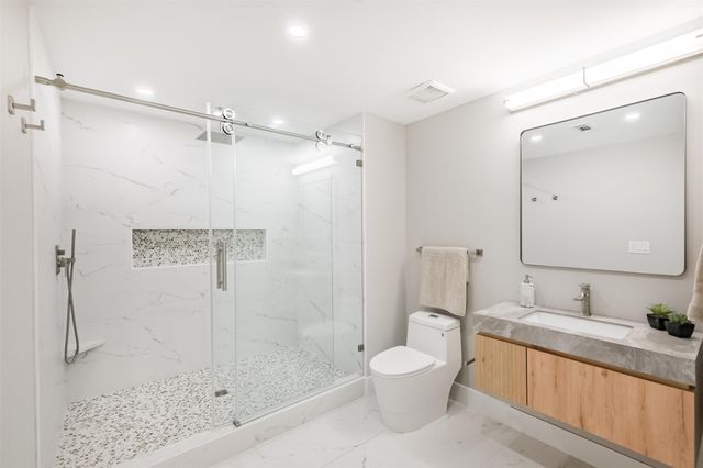 5100 San Felipe Street 363, Houston, TX 77056