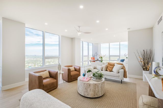 5100 San Felipe Street 363, Houston, TX 77056