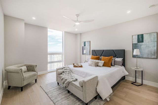 5100 San Felipe Street 363, Houston, TX 77056