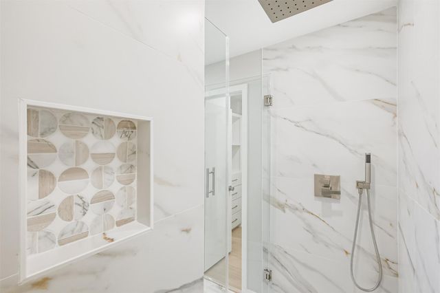 5100 San Felipe Street 363, Houston, TX 77056