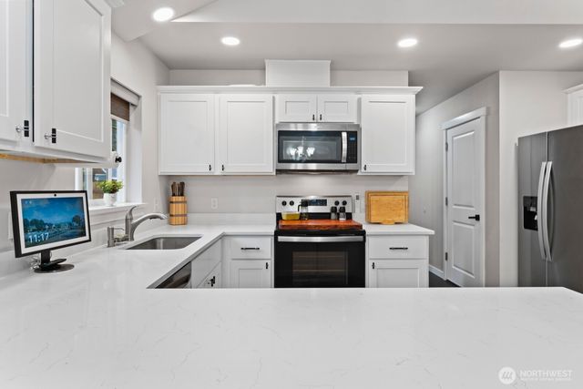 18204 E Clear Lake Boulevard SE, Yelm, WA 98597