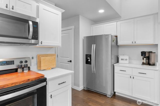 18204 E Clear Lake Boulevard SE, Yelm, WA 98597