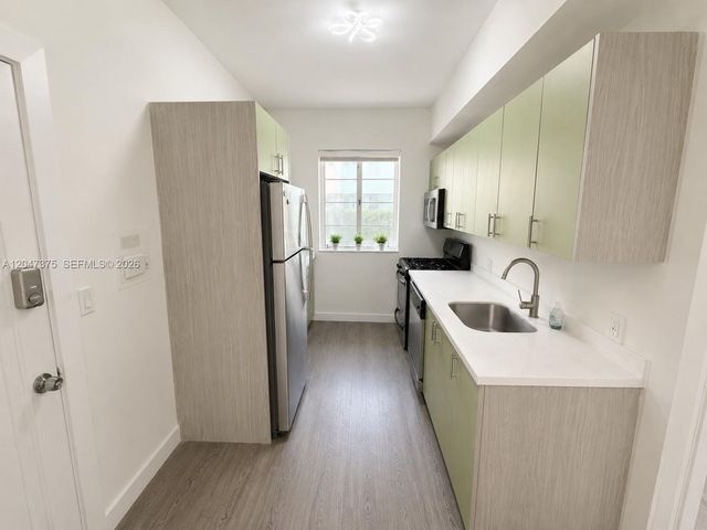 762 Lenox Avenue 2, Miami Beach, FL 33139
