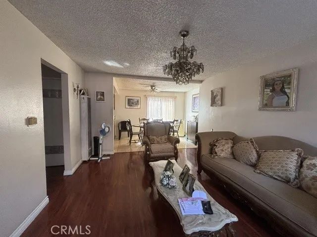 726 E 31st, Los Angeles, CA 90011