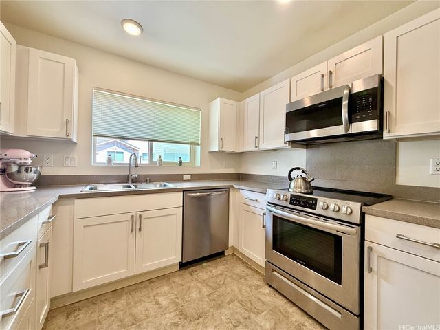 91-3633 Kauluakoko Street 1005, Ewa Beach, HI 96706