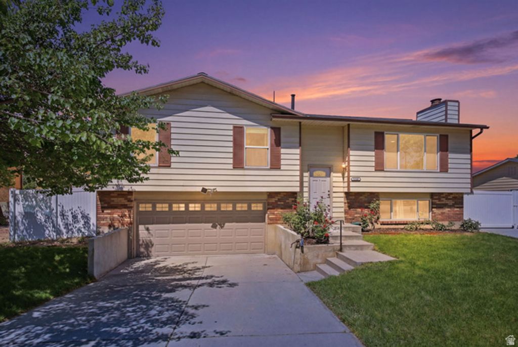 11042 S LINDON RD, Sandy, UT 84092