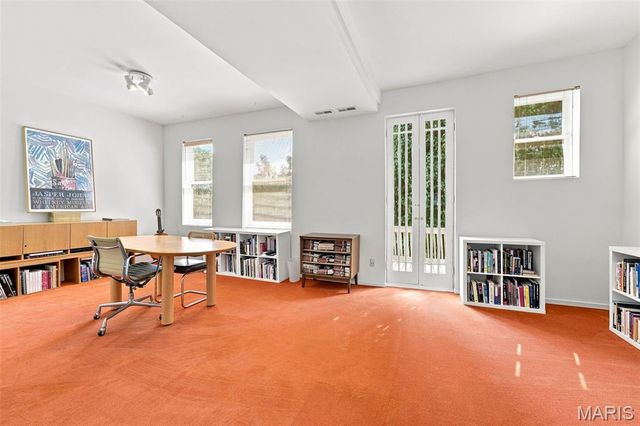 4469 Pershing Avenue, St Louis, MO 63108