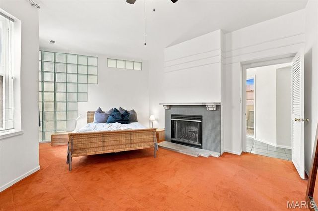 4469 Pershing Avenue, St Louis, MO 63108