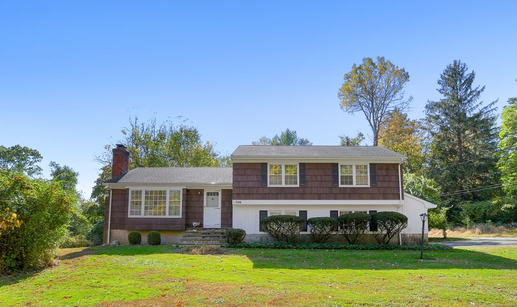 506 Roxbury Road, Stamford, CT 06902