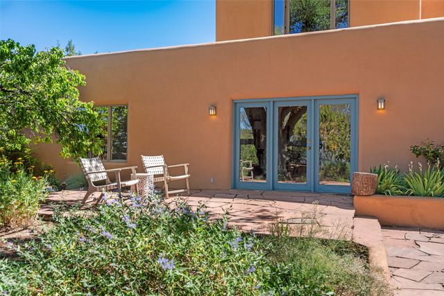 3869 Old Santa Fe Trail, Santa Fe, NM 87505
