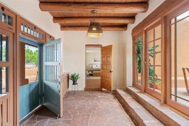3869 Old Santa Fe Trail, Santa Fe, NM 87505