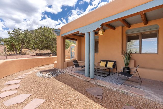 3869 Old Santa Fe Trail, Santa Fe, NM 87505