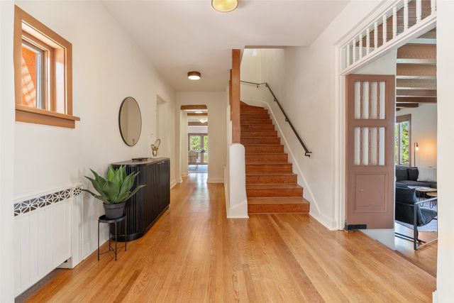 3869 Old Santa Fe Trail, Santa Fe, NM 87505