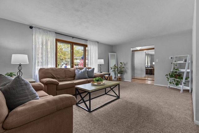 3300 N RANKIN STREET, Appleton, WI 54911