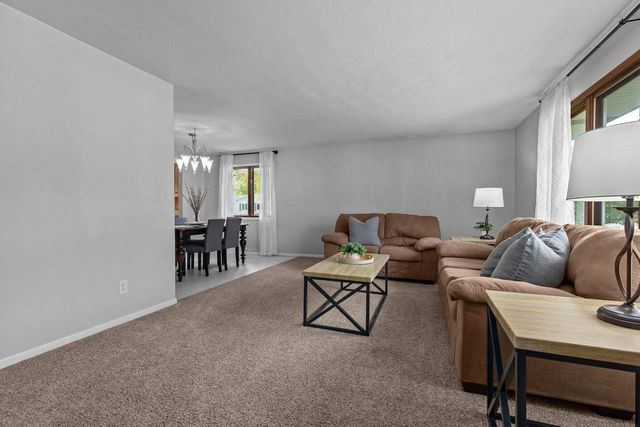 3300 N RANKIN STREET, Appleton, WI 54911