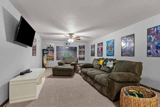3300 N RANKIN STREET, Appleton, WI 54911