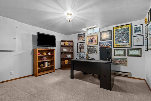 3300 N RANKIN STREET, Appleton, WI 54911