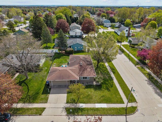 3300 N RANKIN STREET, Appleton, WI 54911