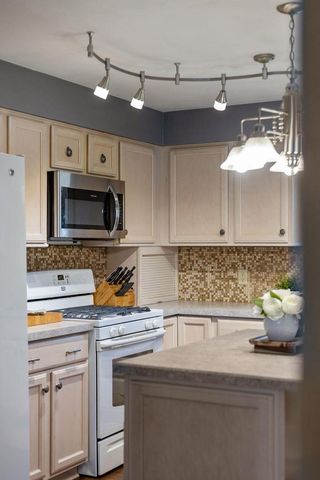3300 N RANKIN STREET, Appleton, WI 54911
