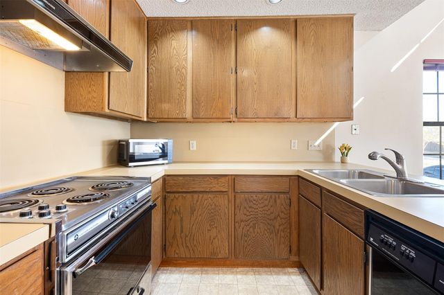 1748 Ohlen RD 16, Austin, TX 78757