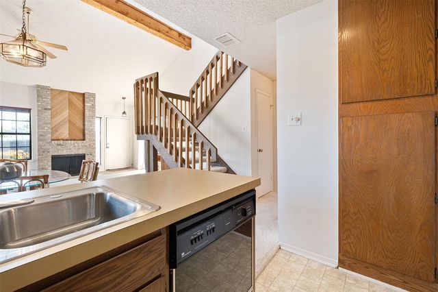 1748 Ohlen RD 16, Austin, TX 78757