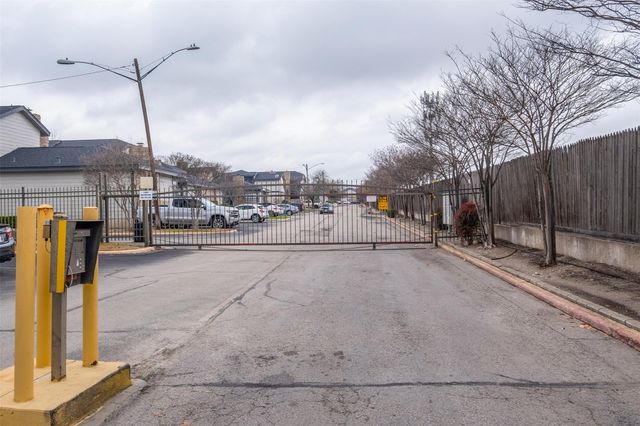 1748 Ohlen RD 16, Austin, TX 78757