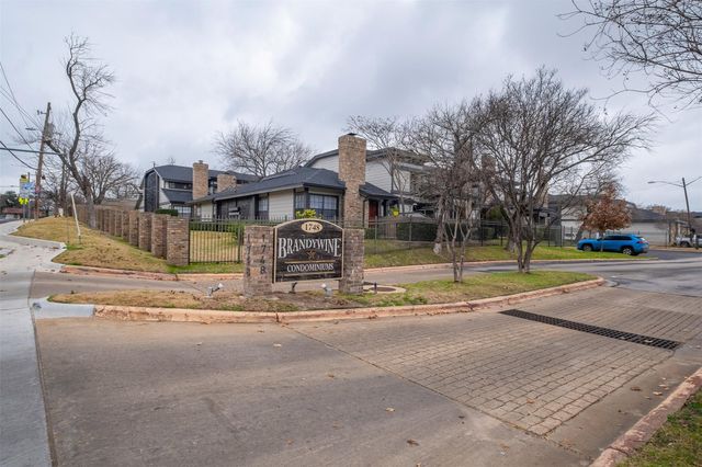 1748 Ohlen RD 16, Austin, TX 78757