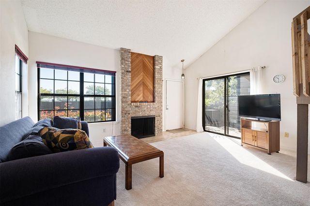 1748 Ohlen RD 16, Austin, TX 78757