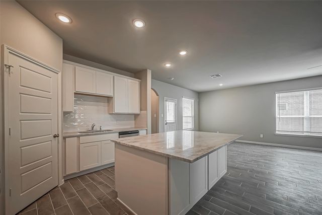 2224 Manila Lane, Texas City, TX 77568