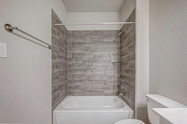 2224 Manila Lane, Texas City, TX 77568