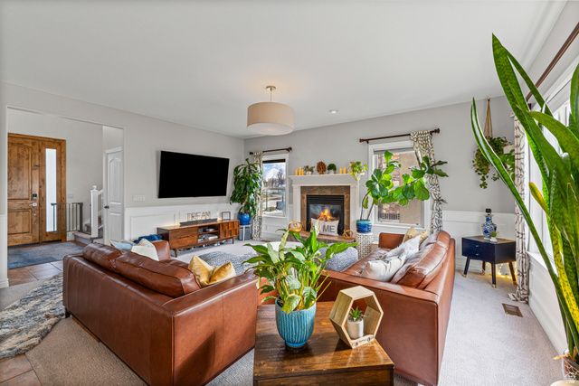 11942 S WATERHOUSE CT, Riverton, UT 84065