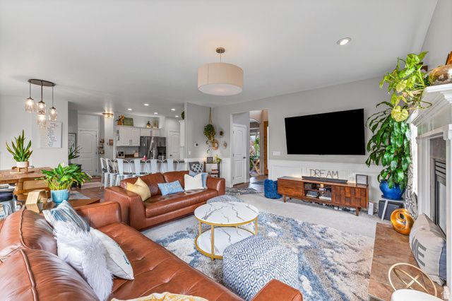 11942 S WATERHOUSE CT, Riverton, UT 84065