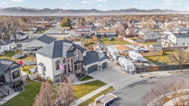 11942 S WATERHOUSE CT, Riverton, UT 84065