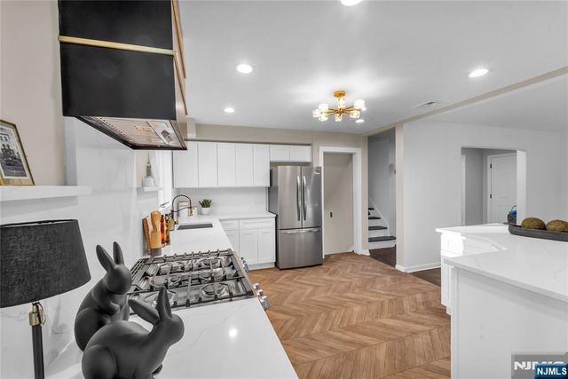 1011 Washington Avenue, Old Tappan, NJ 07675