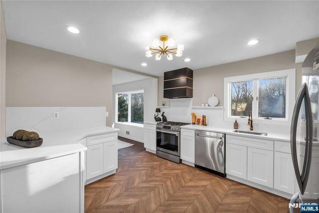 1011 Washington Avenue, Old Tappan, NJ 07675
