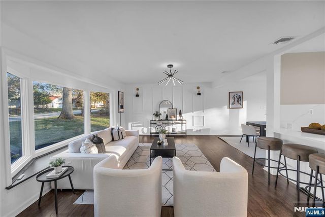 1011 Washington Avenue, Old Tappan, NJ 07675